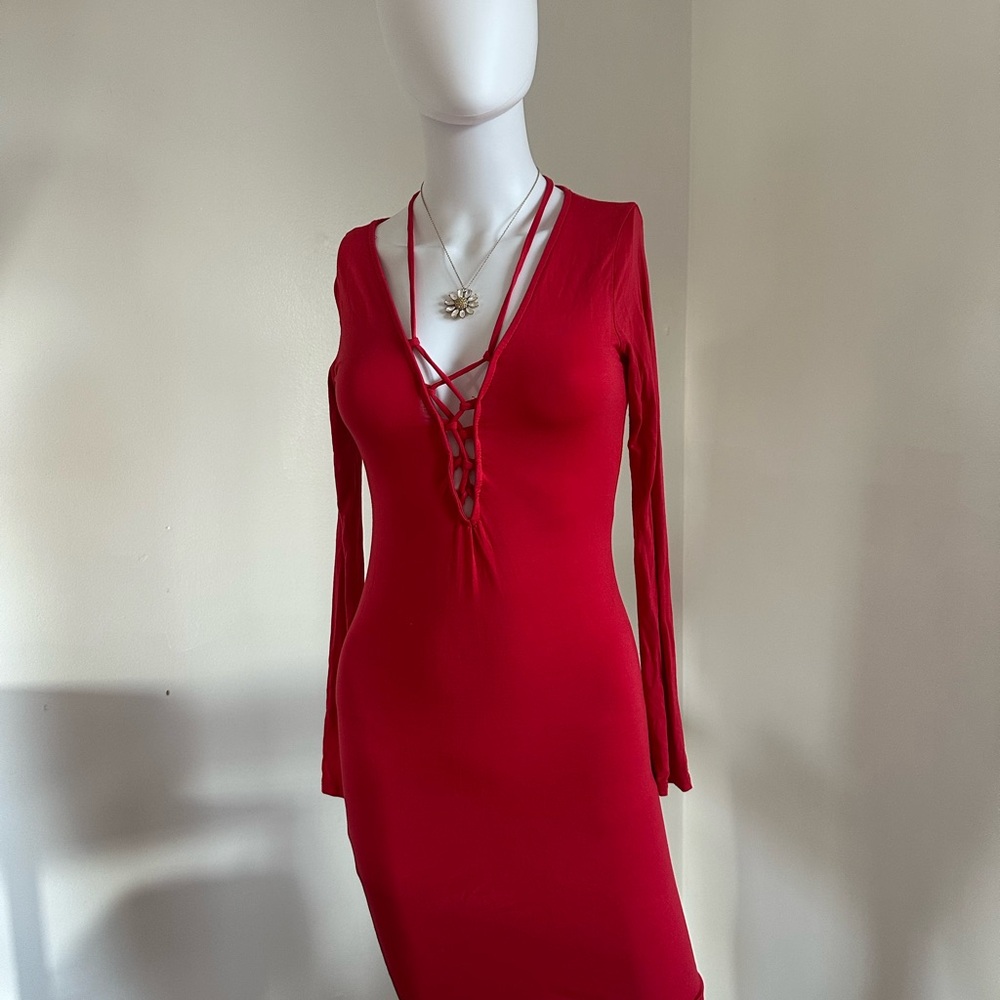 Elegant Red Long Sleeve Dress